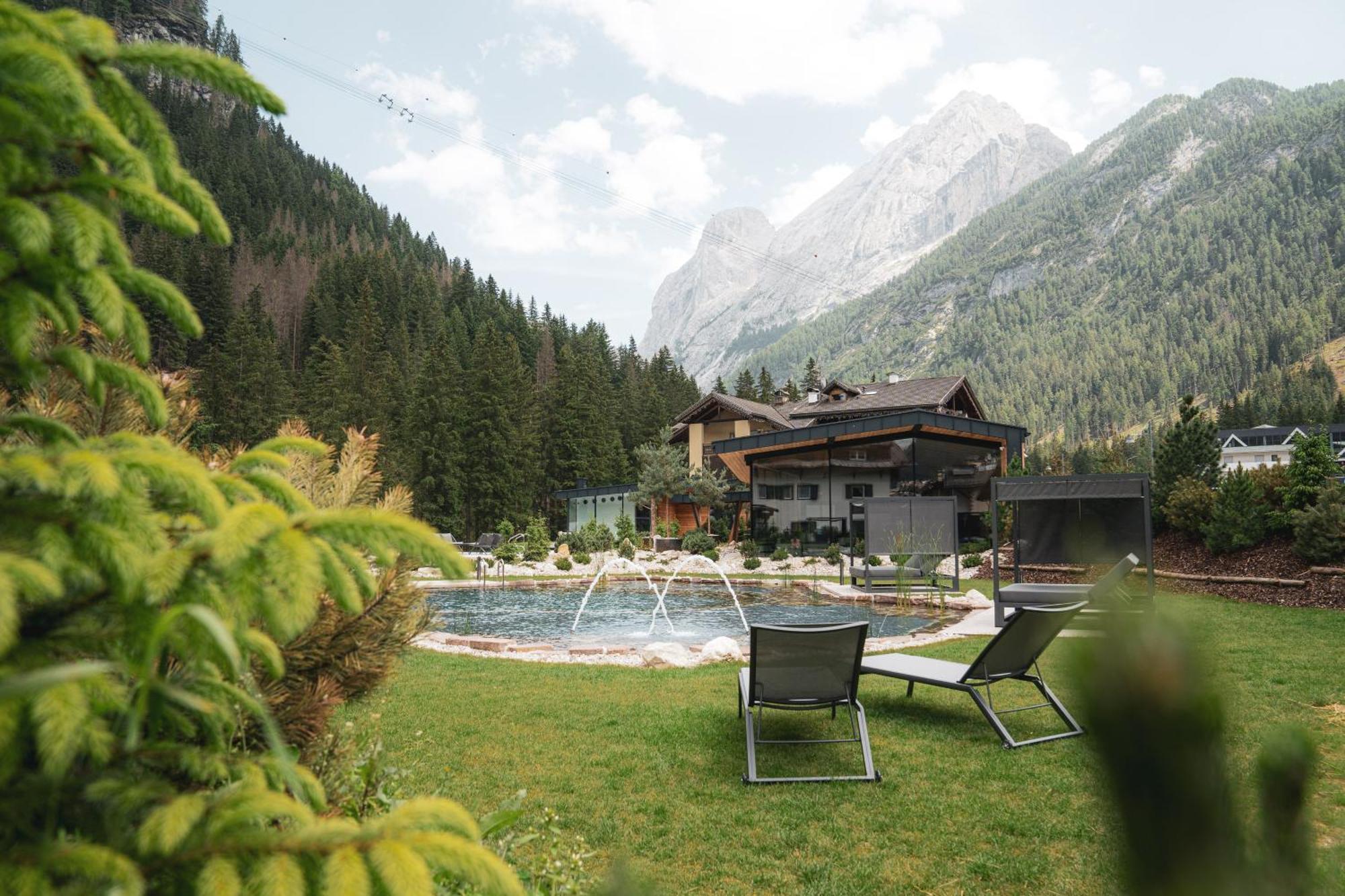 Hotel Majon Miramonti Canazei Bagian luar foto